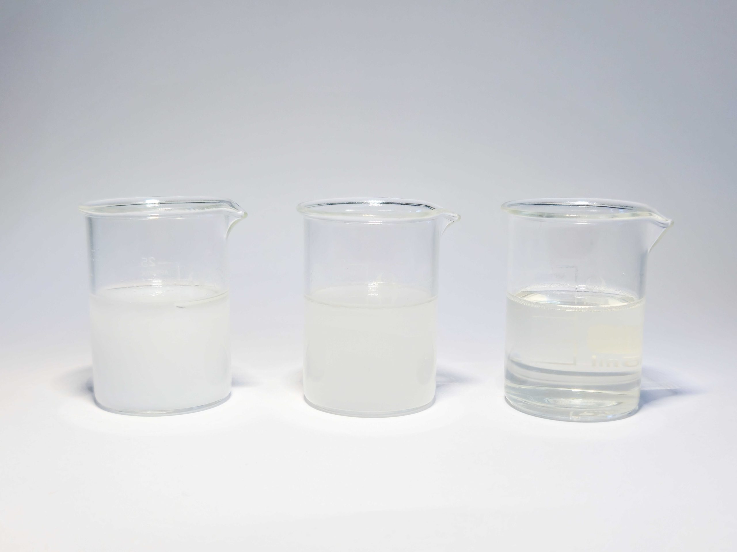 Solubiliser vs. Emulsifier: Which one do you need?
