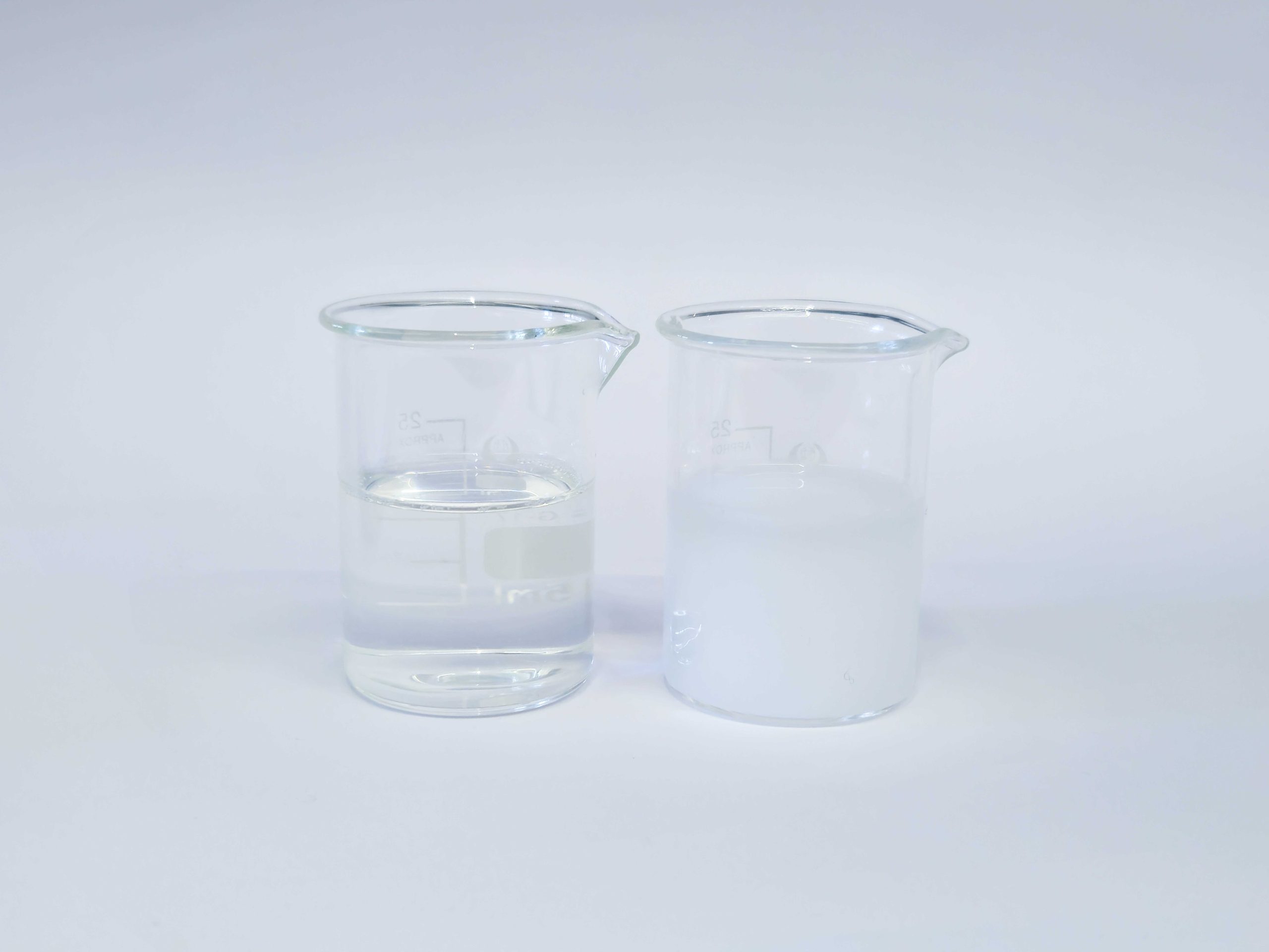 Solubiliser vs. Emulsifier: Which one do you need?